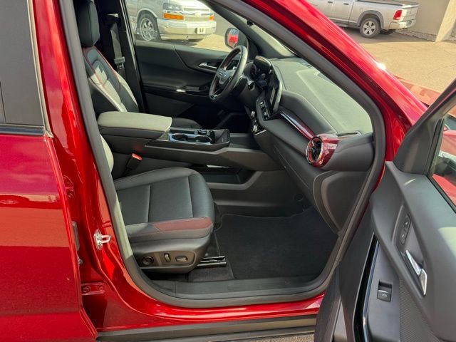 Used 2025 Chevrolet Equinox RS w/ Safety and Technology Package image 46