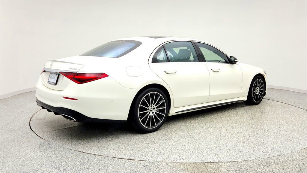 Used 2021 Mercedes-Benz S 580 4MATIC Sedan w/ AMG Line image 5