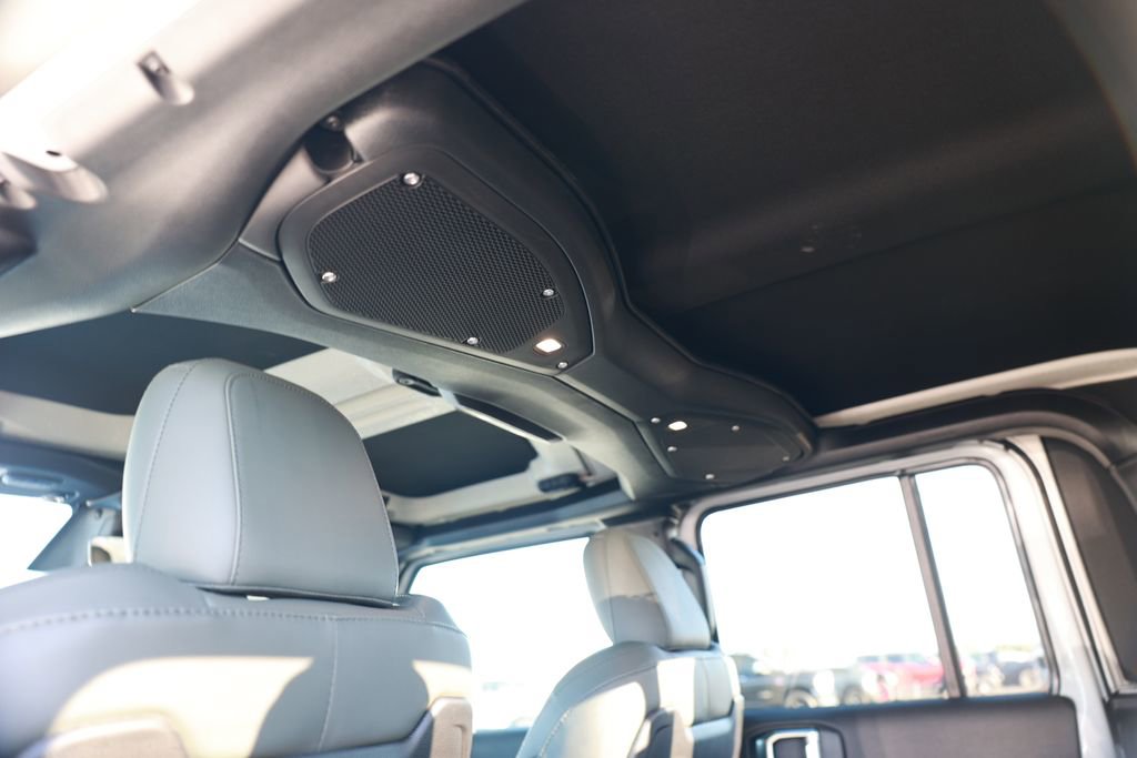 New 2026 Jeep Gladiator Mojave image 34