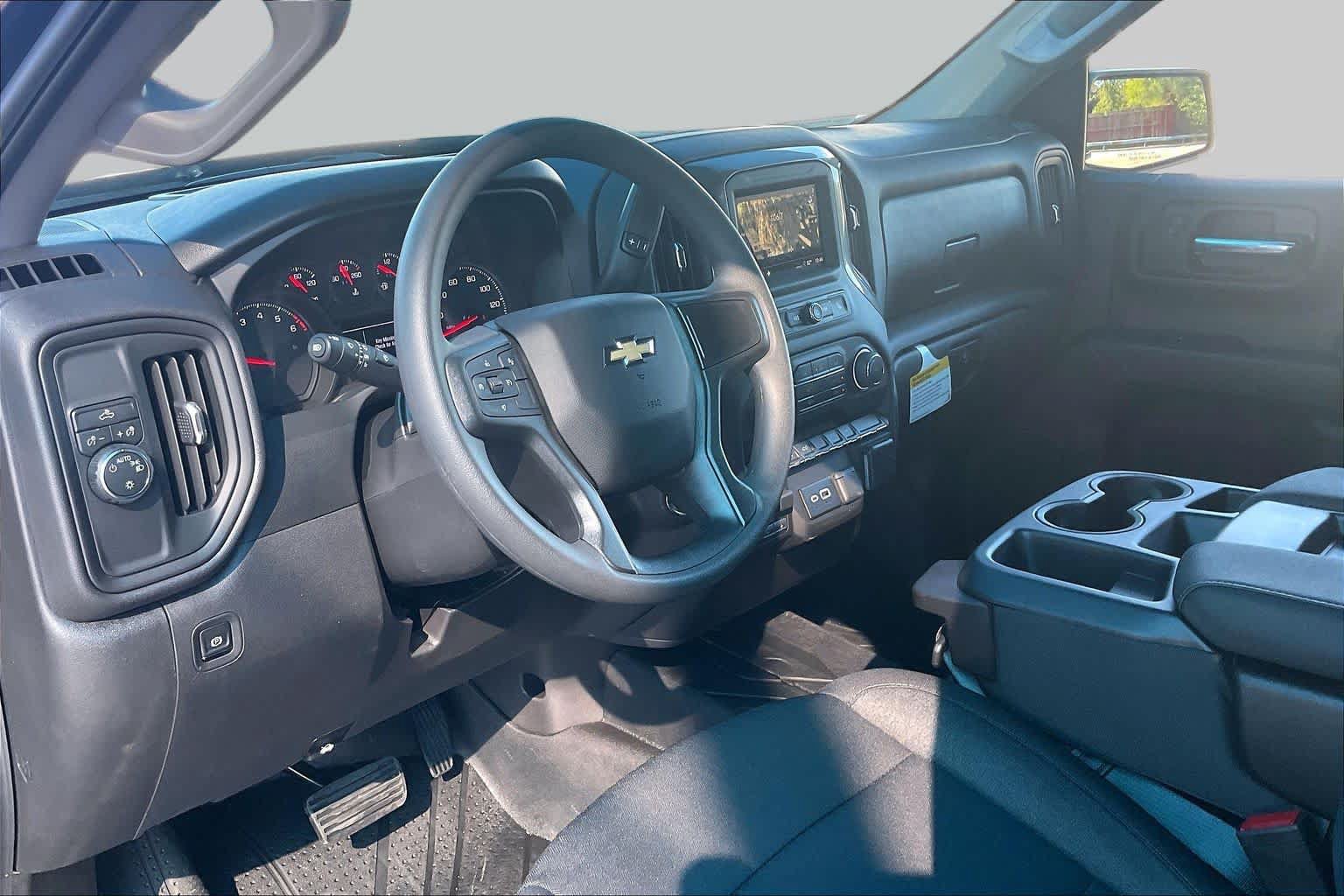New 2026 Chevrolet Silverado 1500 Custom RWD image 8