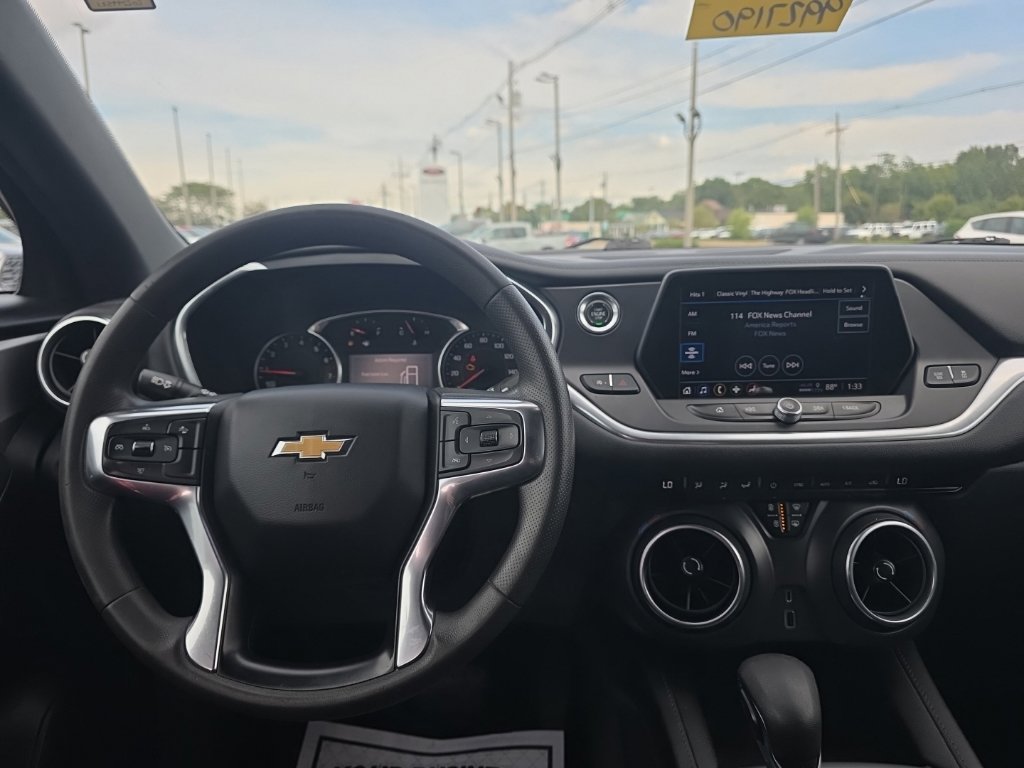 Used 2021 Chevrolet Blazer LT w/ Midnight/Sport Edition FWD image 12