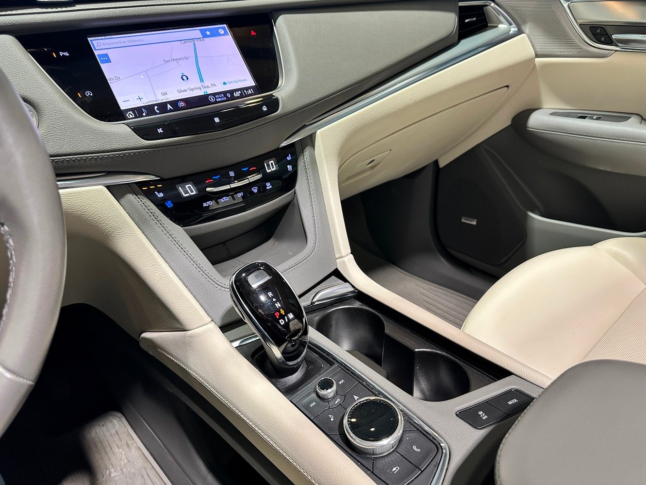 Used 2021 Cadillac XT5 Premium Luxury AWD/4WD image 10