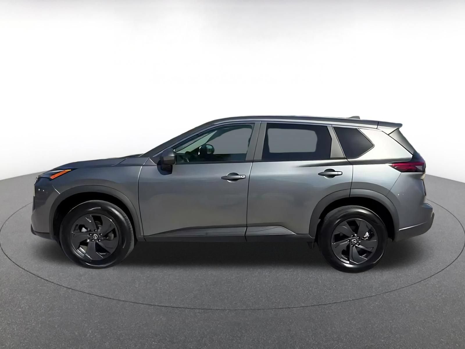 Used 2026 Nissan Rogue SV AWD/4WD image 9