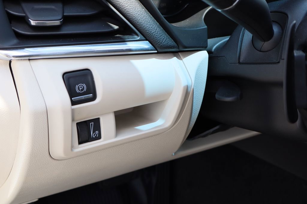 Certified 2020 Cadillac CT4 Premium Luxury RWD image 12