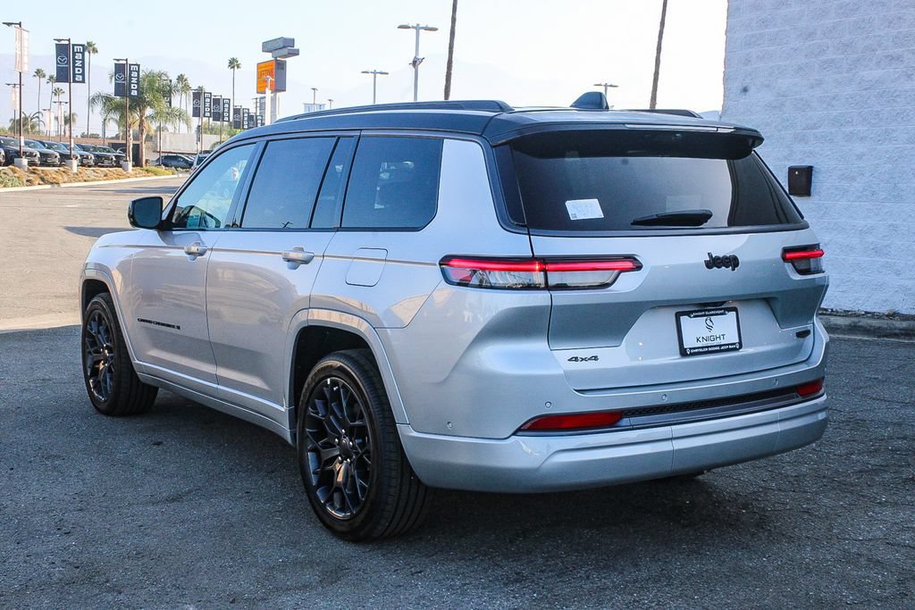 New 2026 Jeep Grand Cherokee L Summit w/ Obsidian Package AWD/4WD image 7