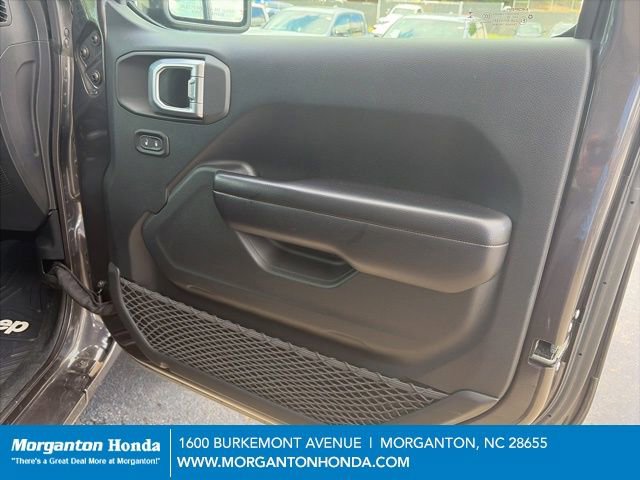 Used 2020 Jeep Wrangler Unlimited Sport S AWD/4WD image 35
