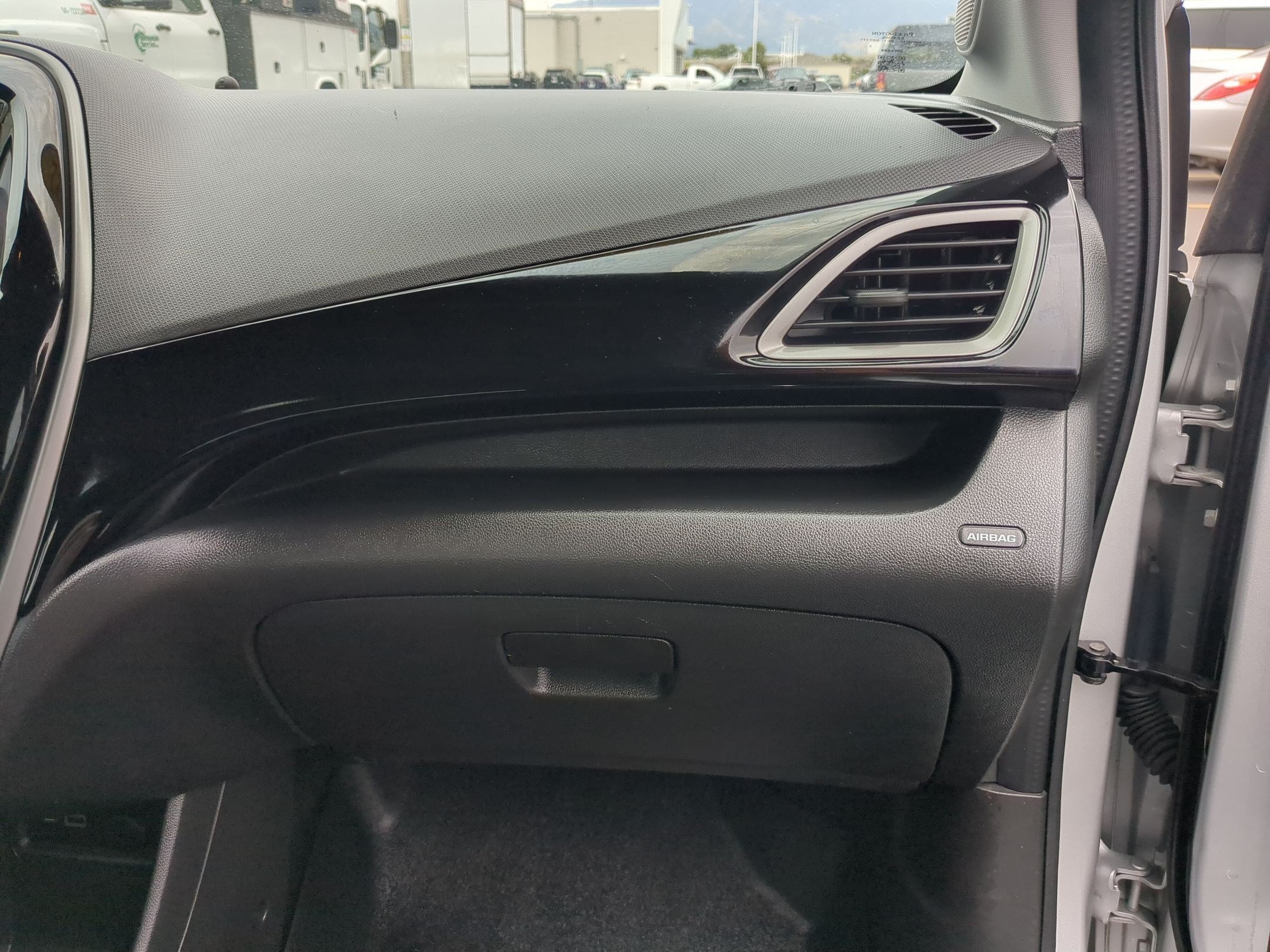 Used 2022 Chevrolet Spark LT FWD image 29