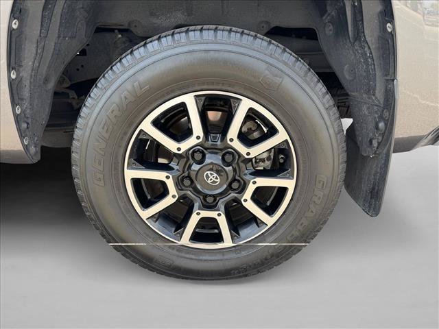 Used 2018 Toyota Tundra SR5 RWD image 17