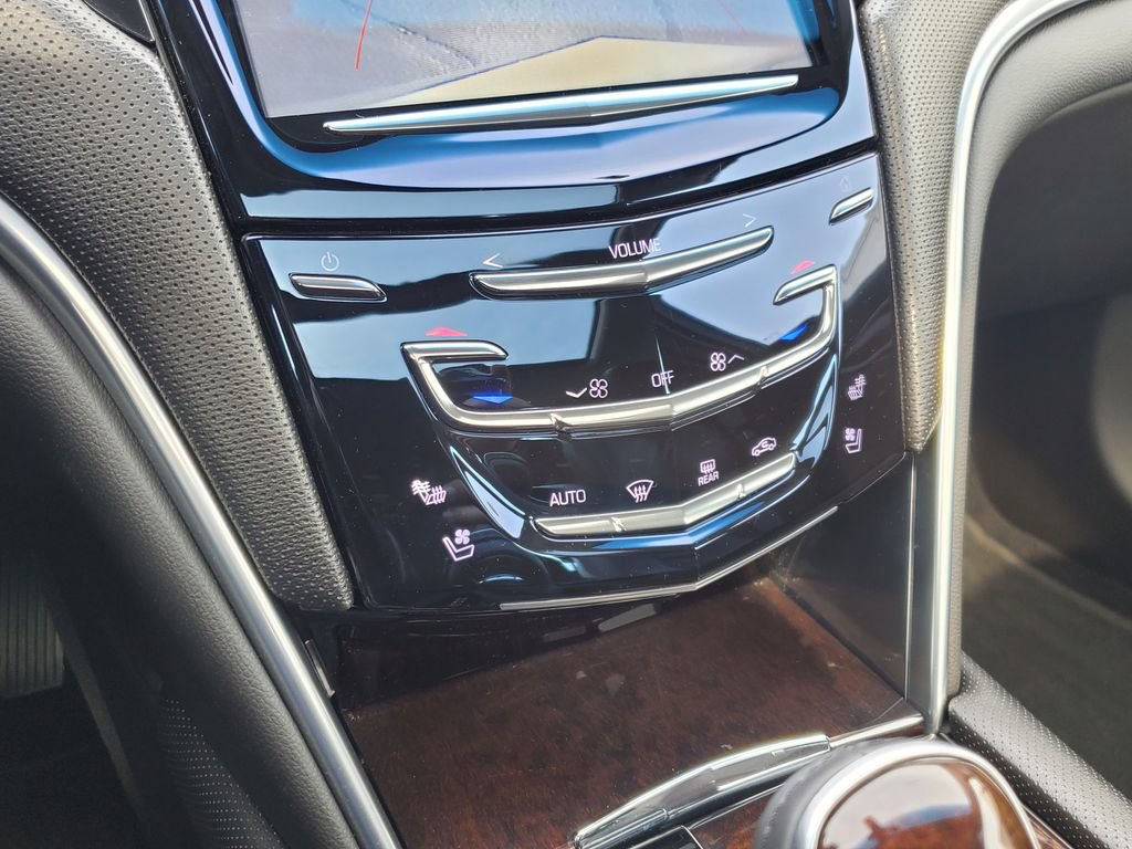 Used 2016 Cadillac XTS Luxury image 28