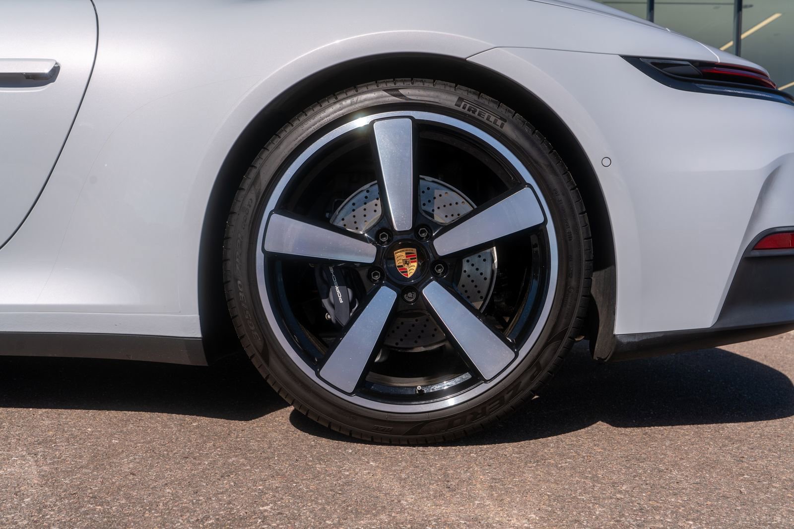 Used 2025 Porsche 911 Carrera image 11