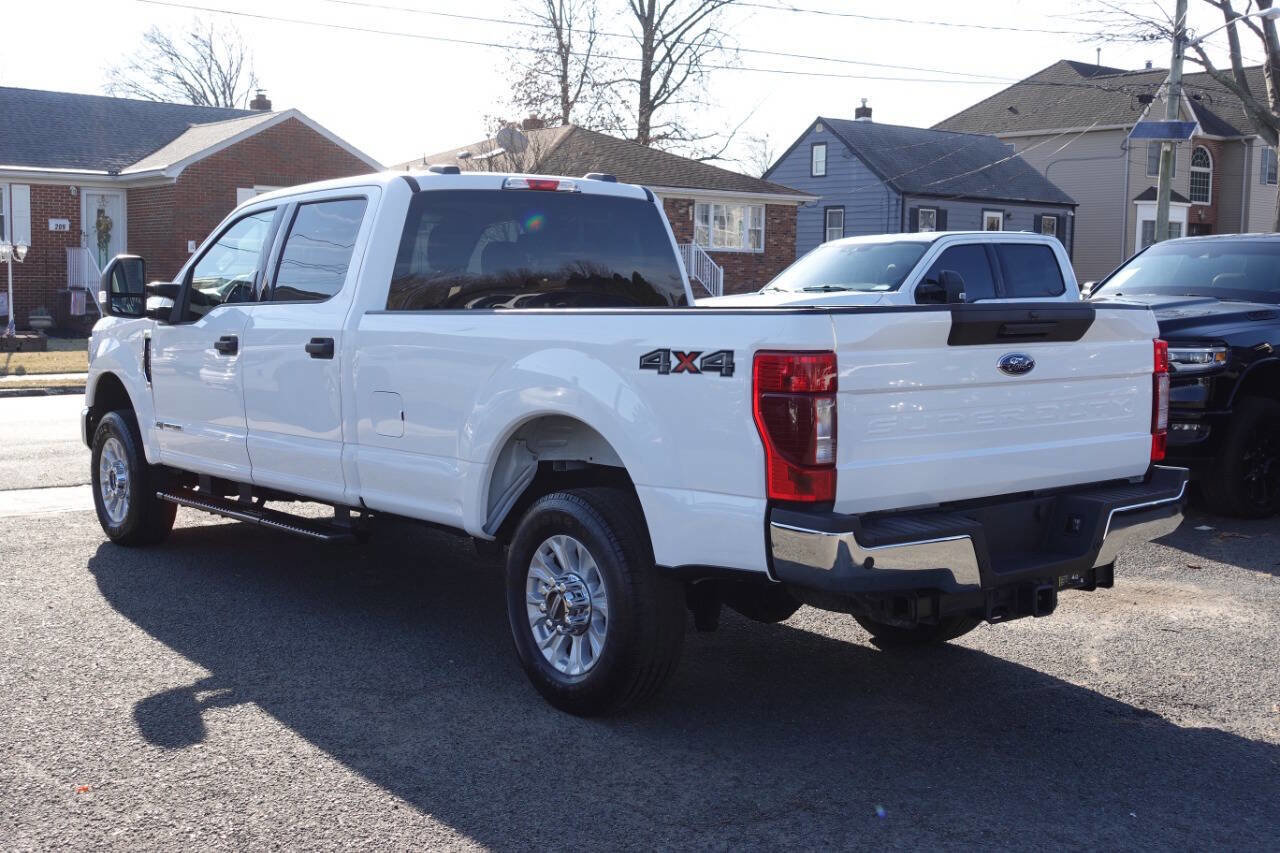 Used 2022 Ford F350 XLT w/ XLT Value Package image 2