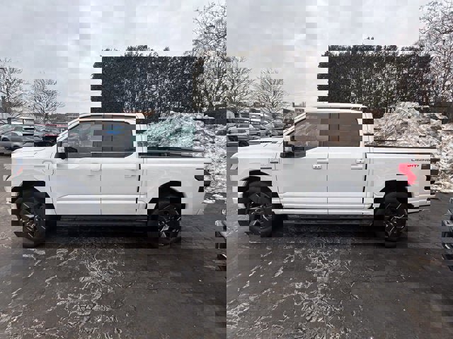 Used 2023 Ford F150 Lightning Lariat w/ Equipment Group 511A High image 4