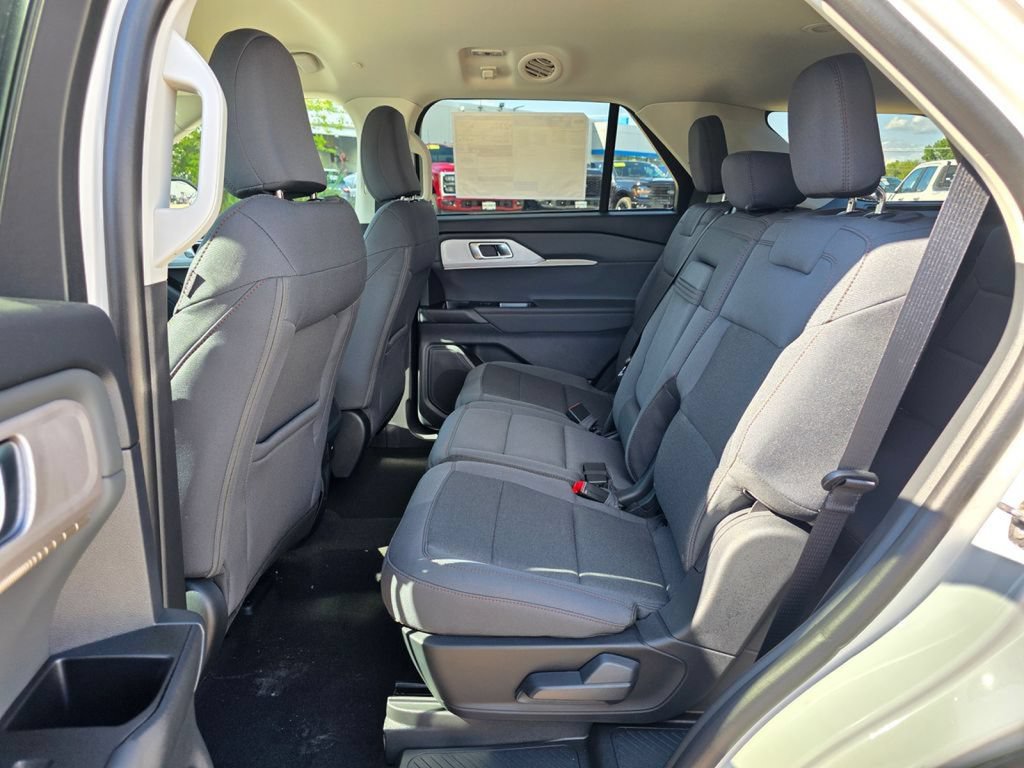 New 2025 Ford Explorer Active AWD/4WD image 18