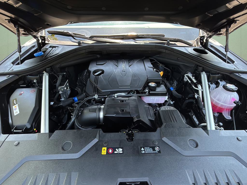 Certified 2026 Genesis GV70 2.5T Advanced AWD/4WD image 9