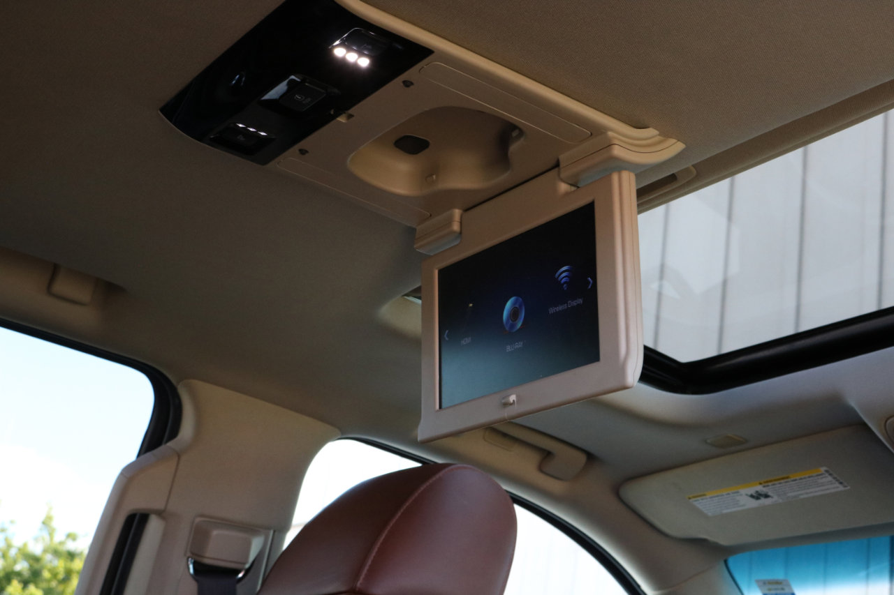 Used 2017 Cadillac Escalade Premium Luxury image 51