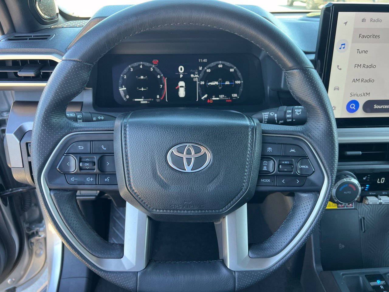 Used 2025 Toyota 4Runner TRD Off-Road Premium w/ Tow Technology Package AWD/4WD image 7