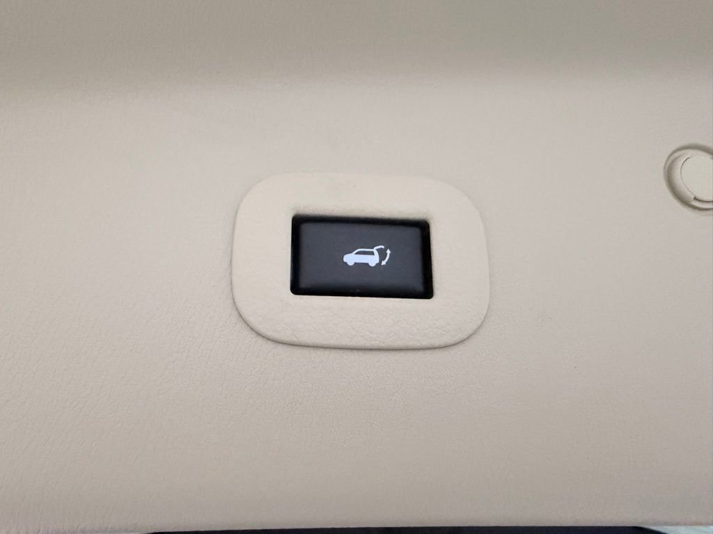 Certified 2024 INFINITI QX80 Sensory image 38