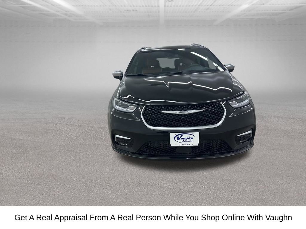 New 2026 Chrysler Pacifica Pinnacle image 3