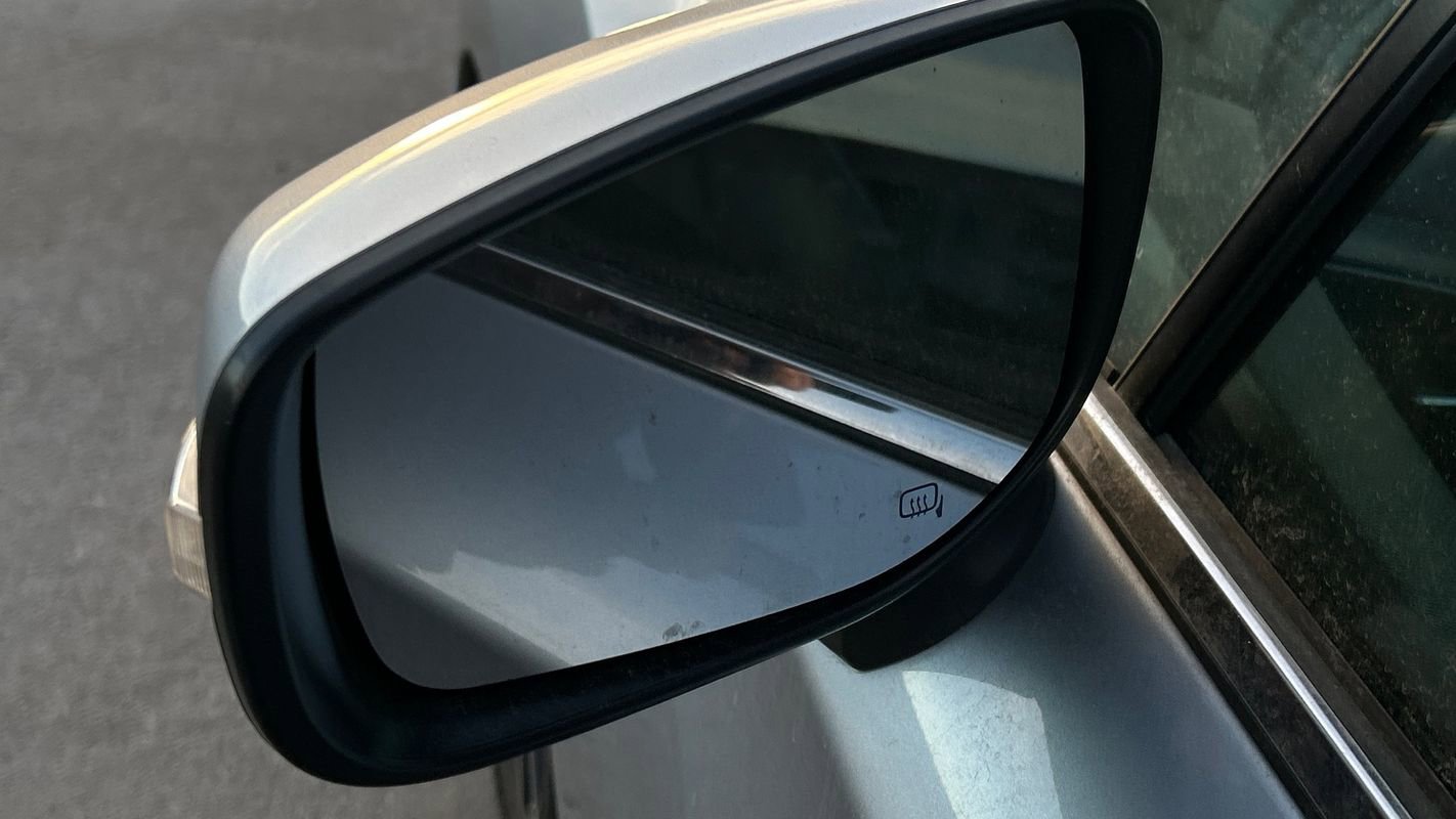 Used 2017 Subaru Impreza 2.0i Limited image 17