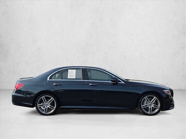 Used 2018 Mercedes-Benz E 300 image 4