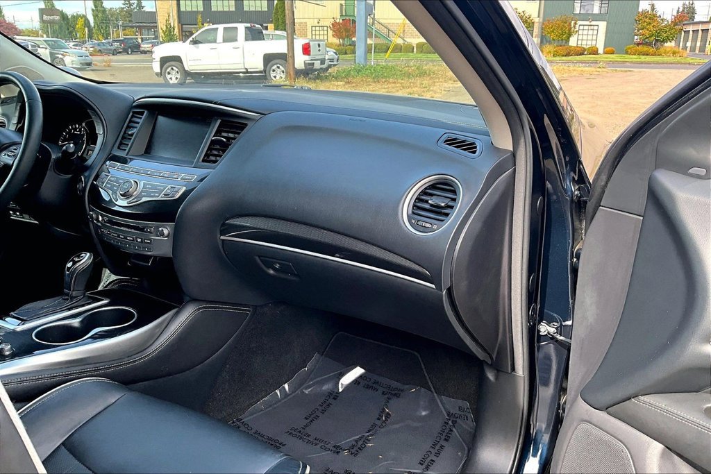 Used 2017 INFINITI QX60 Luxe w/ Premium Plus Package AWD/4WD image 19