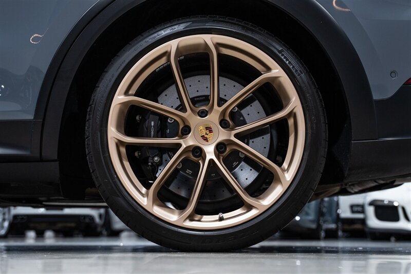 Used 2022 Porsche Cayenne Turbo GT AWD/4WD image 12
