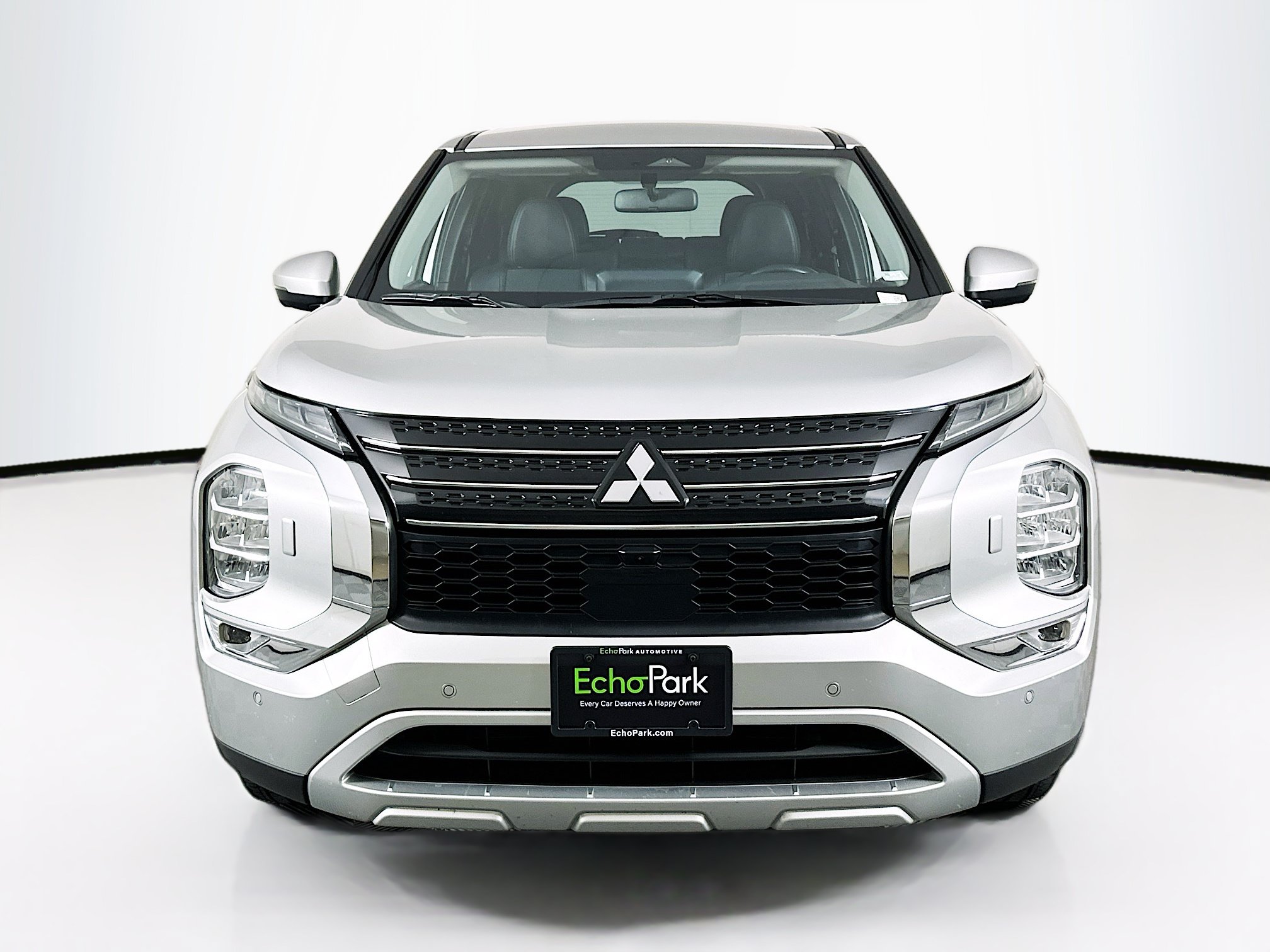 Used 2024 Mitsubishi Outlander SE AWD/4WD image 2