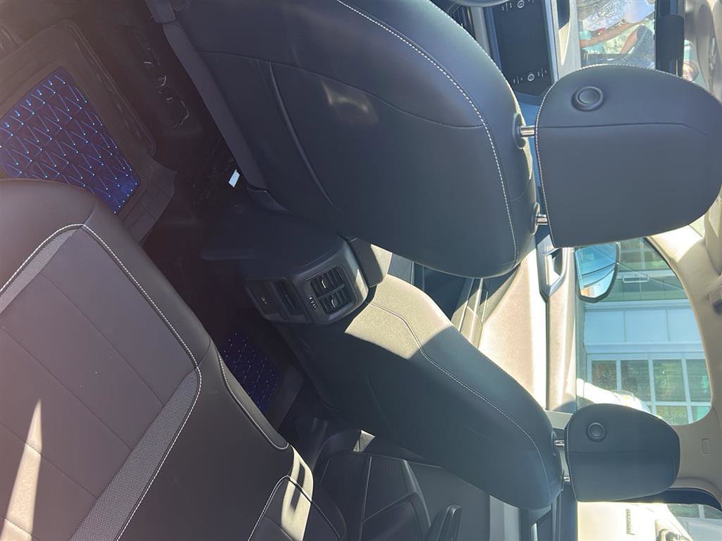 Used 2023 Volkswagen Taos SE image 12