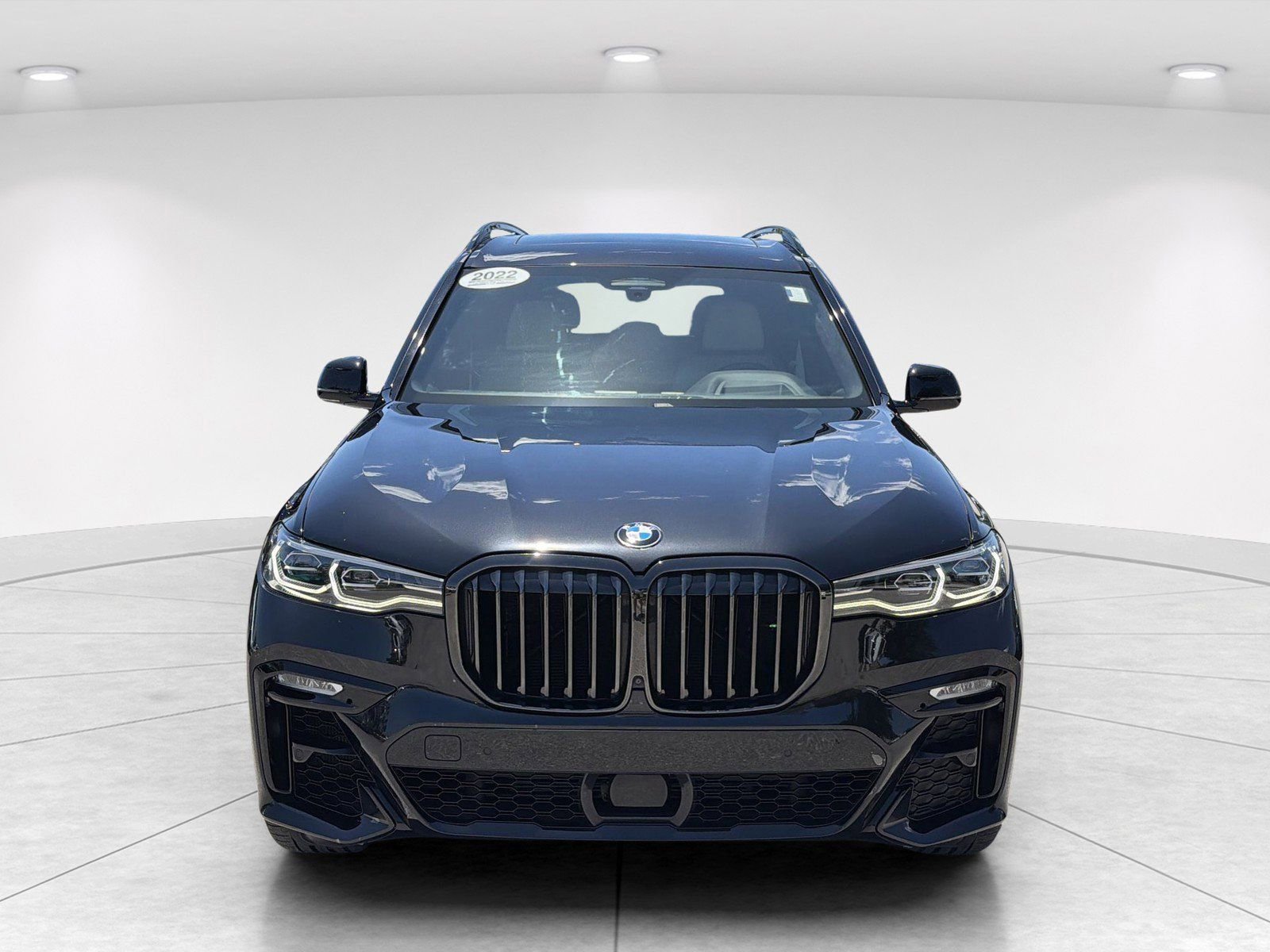 Used 2022 BMW X7 xDrive40i w/ M Sport Package AWD/4WD image 2