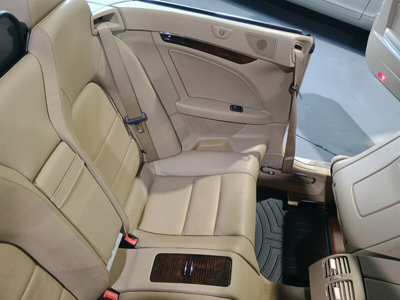 Used 2012 Mercedes-Benz E 350 Cabriolet image 27