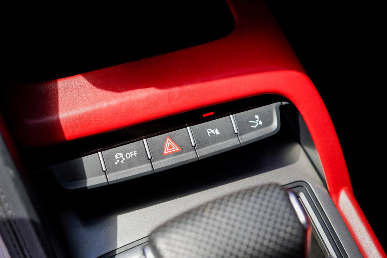Used 2020 Audi R8 V10 w/ Carbon Exterior Package AWD/4WD image 15