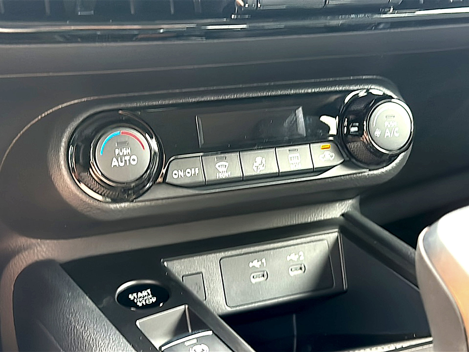 New 2026 Nissan Kicks SV image 23