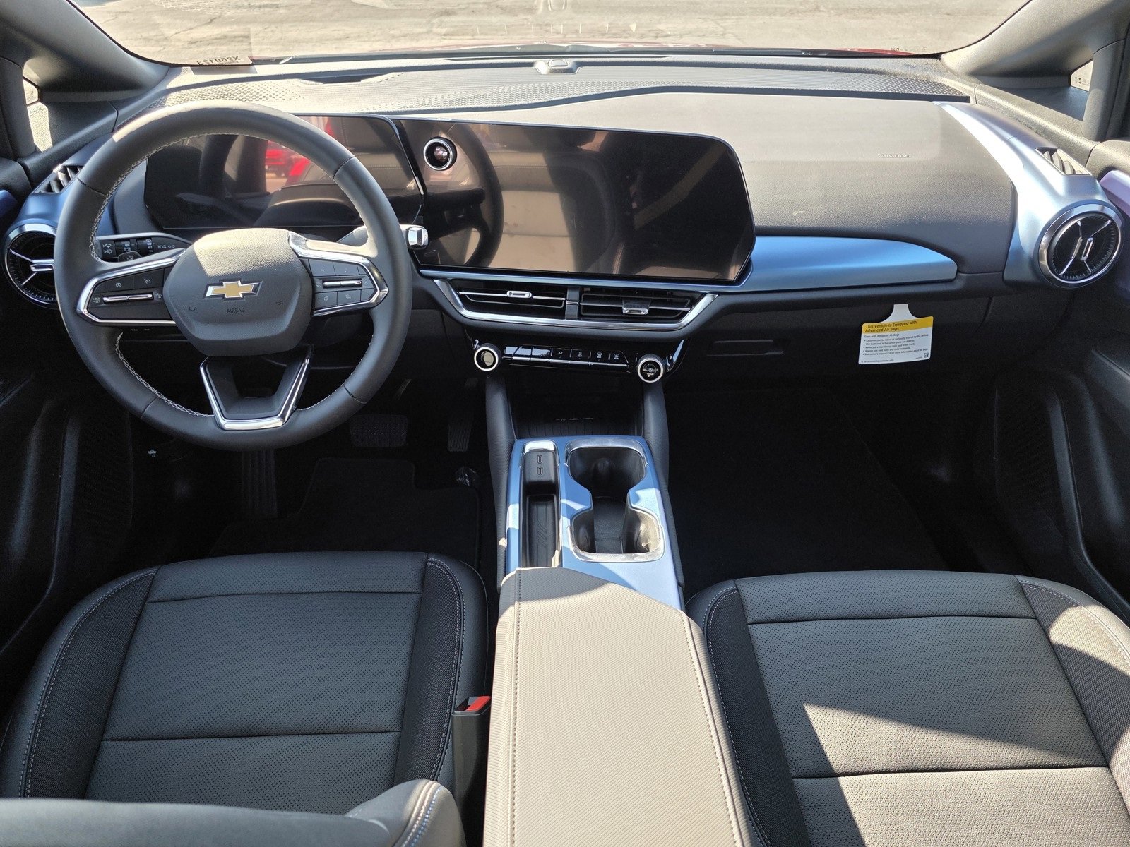 New 2026 Chevrolet Equinox EV LT w/ LPO, Blackout Package image 18