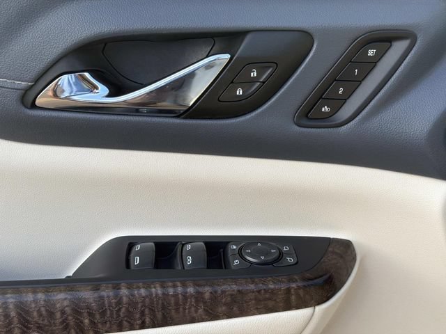 Used 2023 GMC Acadia Denali w/ Denali Technology Package FWD image 25