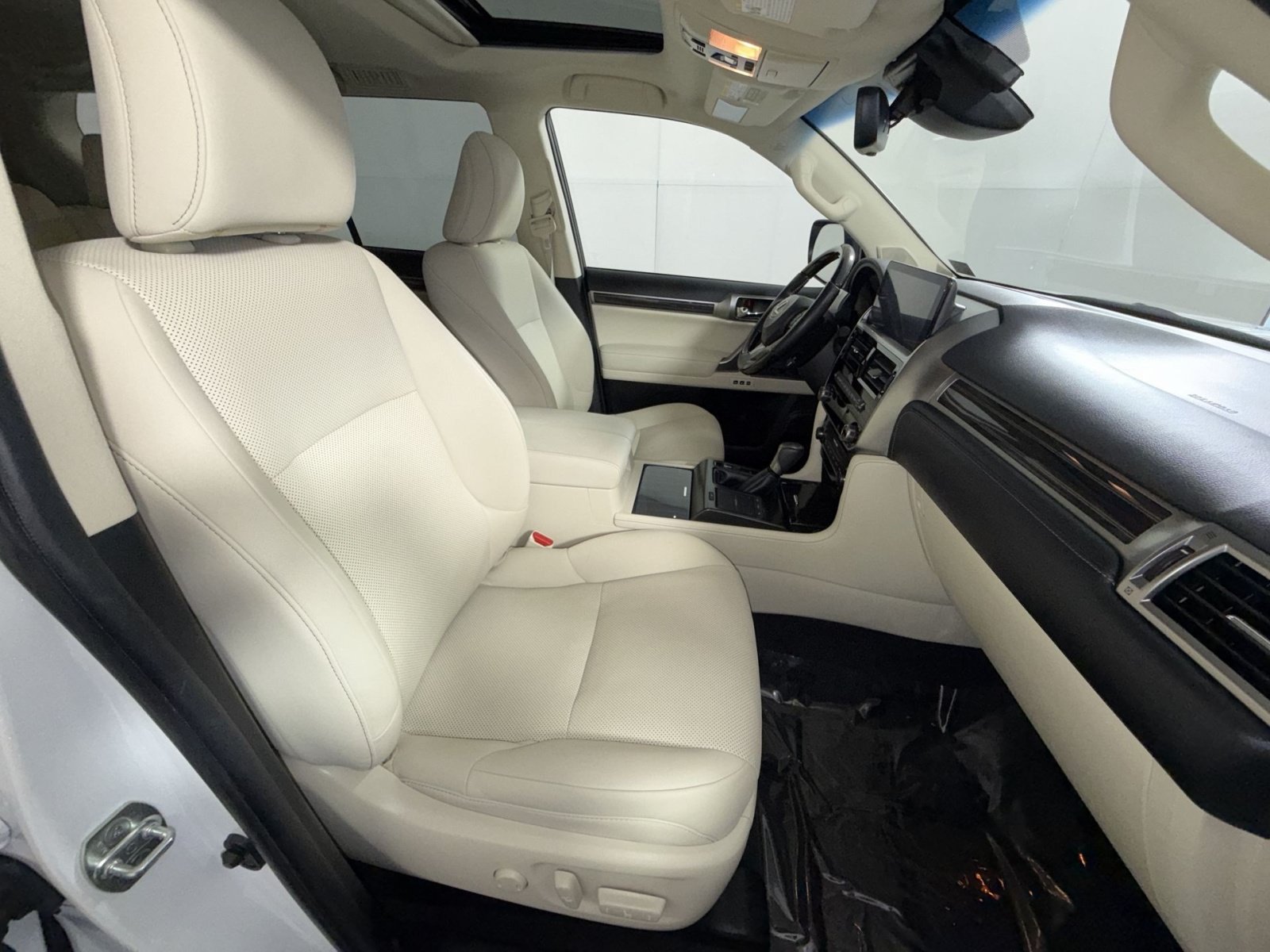 Used 2023 Lexus GX 460 Premium w/ Premium Package AWD/4WD image 27