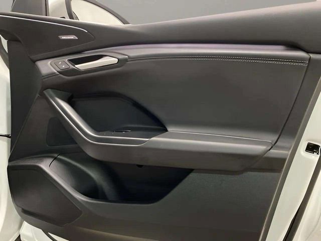 Used 2025 Audi Q6 e-tron Premium Plus w/ Premium Plus AWD/4WD image 63