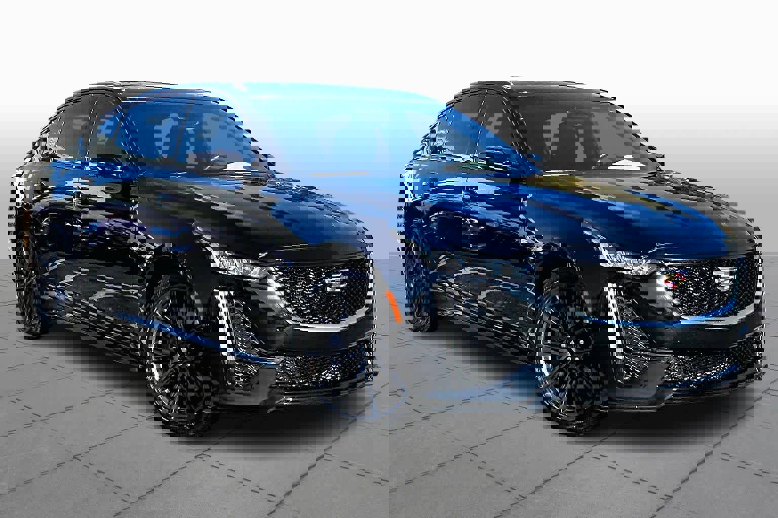 Used 2020 Cadillac CT5 Sport image 2