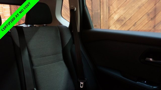 Used 2022 Nissan Rogue SV image 56