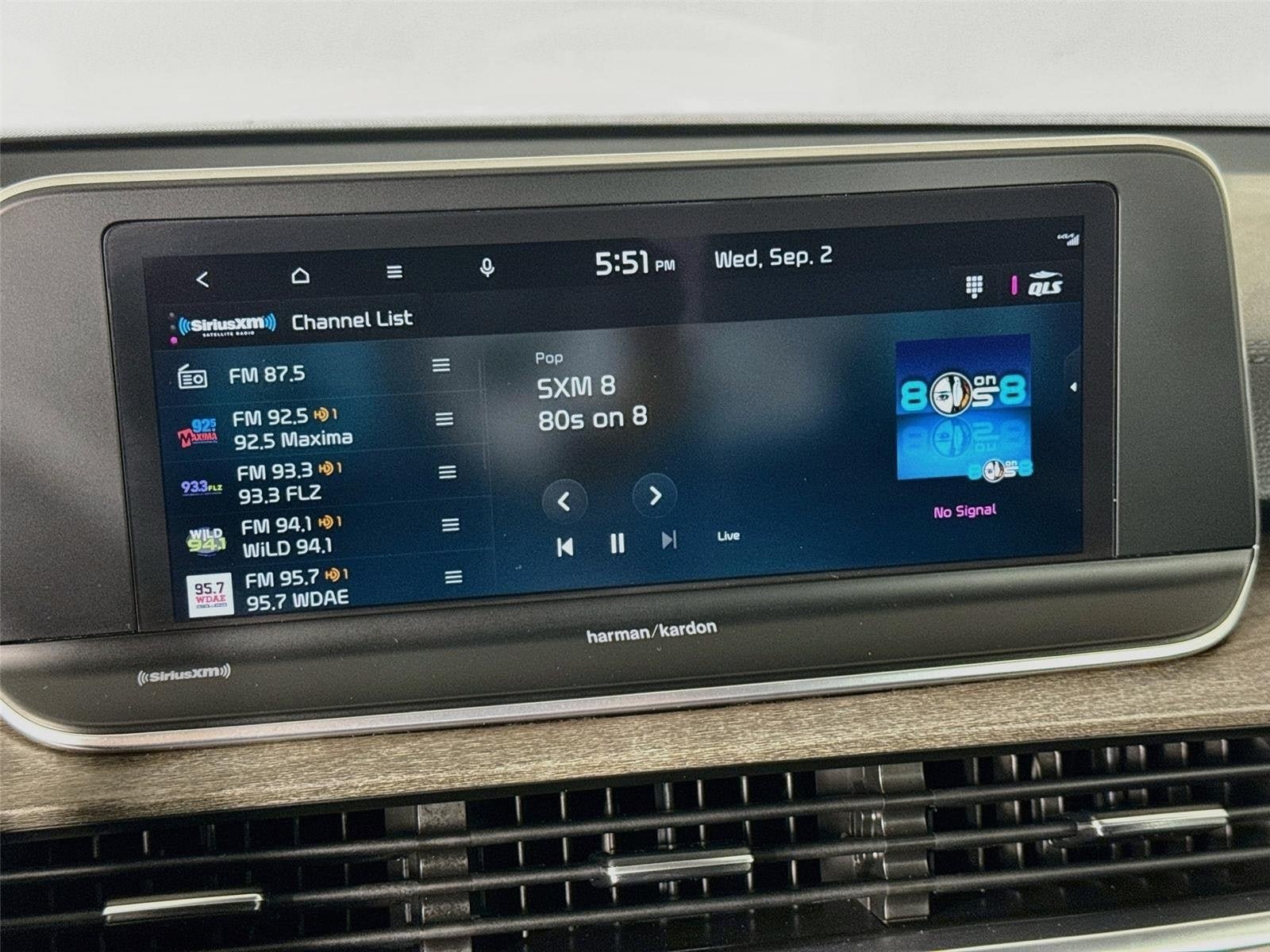 Certified 2021 Kia Telluride SX w/ SX Prestige Package AWD/4WD image 17