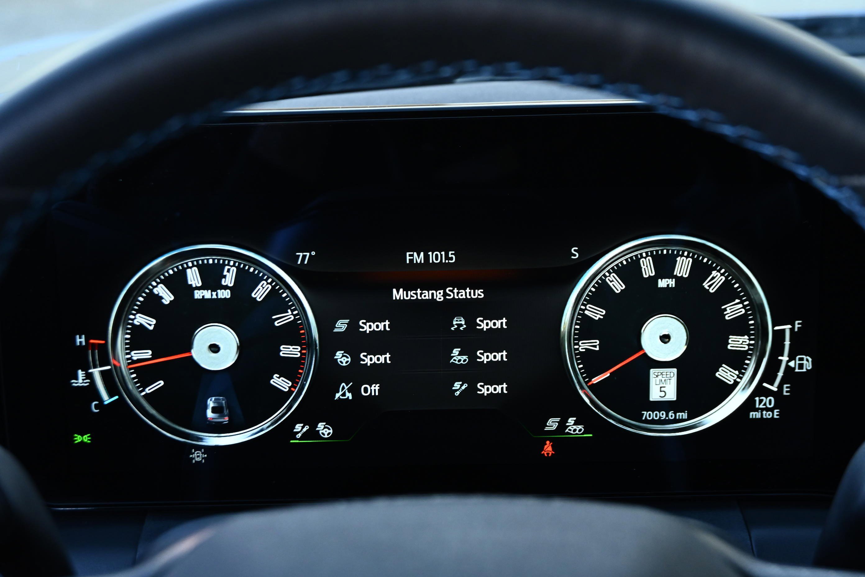 Used 2025 Ford Mustang Dark Horse image 39