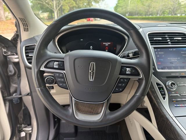 Used 2020 Lincoln Nautilus Reserve image 14