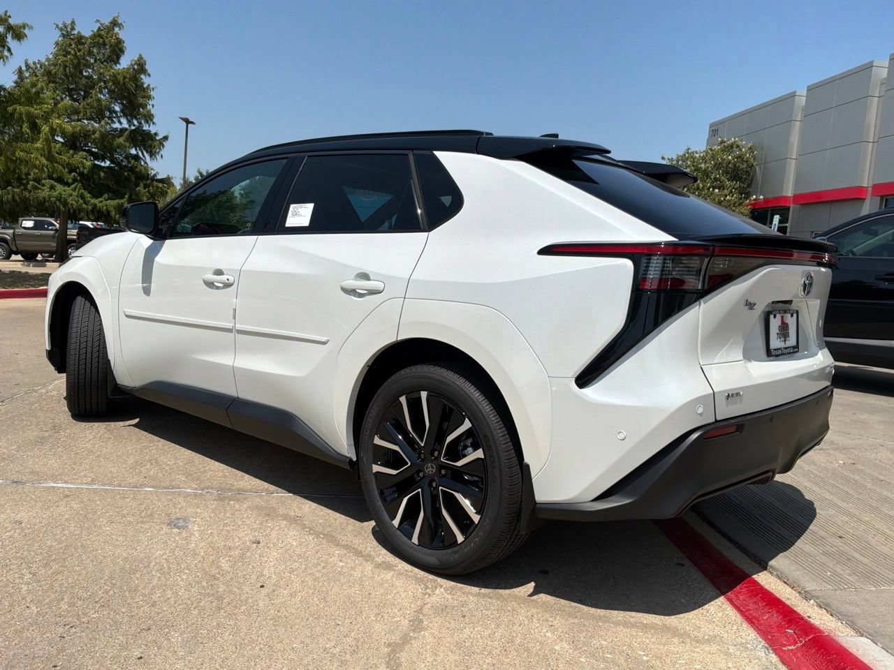 New 2026 Toyota bZ FWD image 7