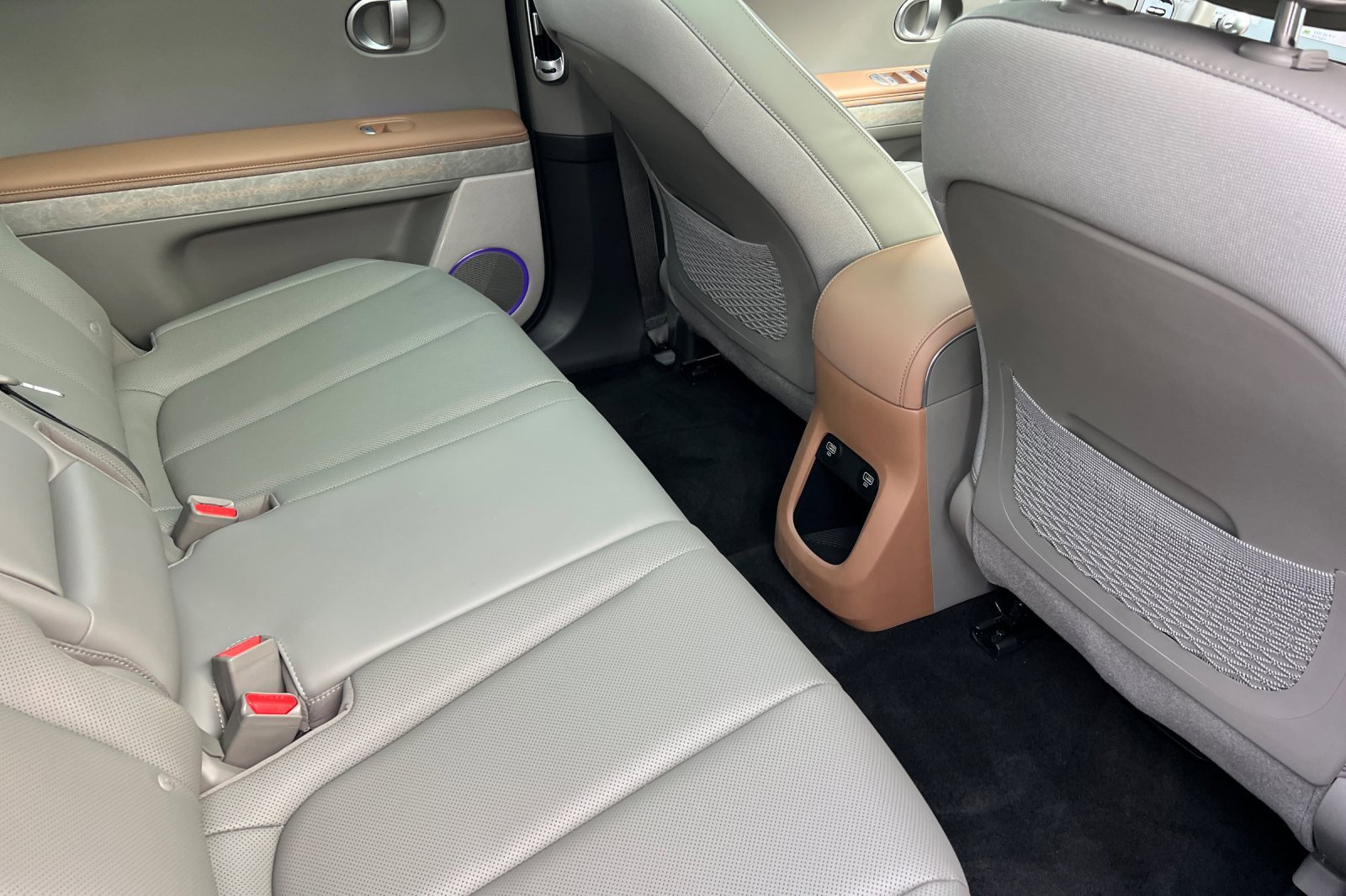 Used 2024 Hyundai Ioniq 5 Limited image 19