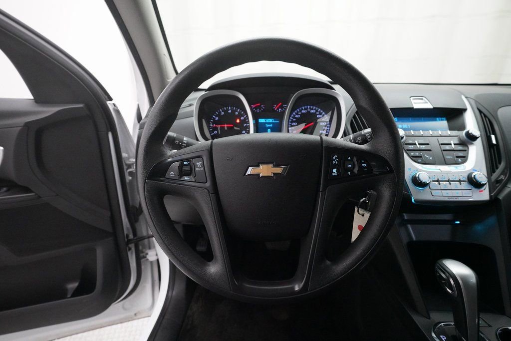 Used 2015 Chevrolet Equinox LS image 4
