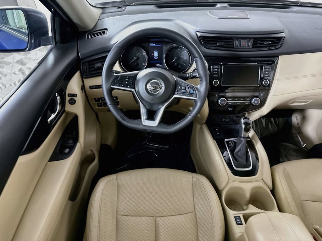 Used 2019 Nissan Rogue SL w/ Premium Package AWD/4WD image 3