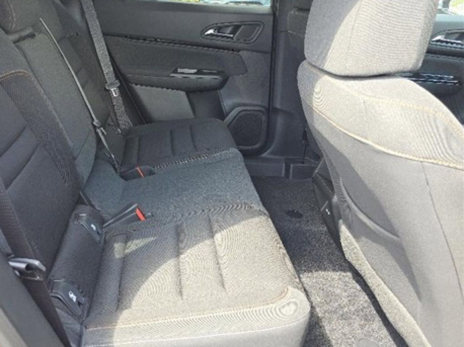 Used 2024 Honda Prologue EX image 25