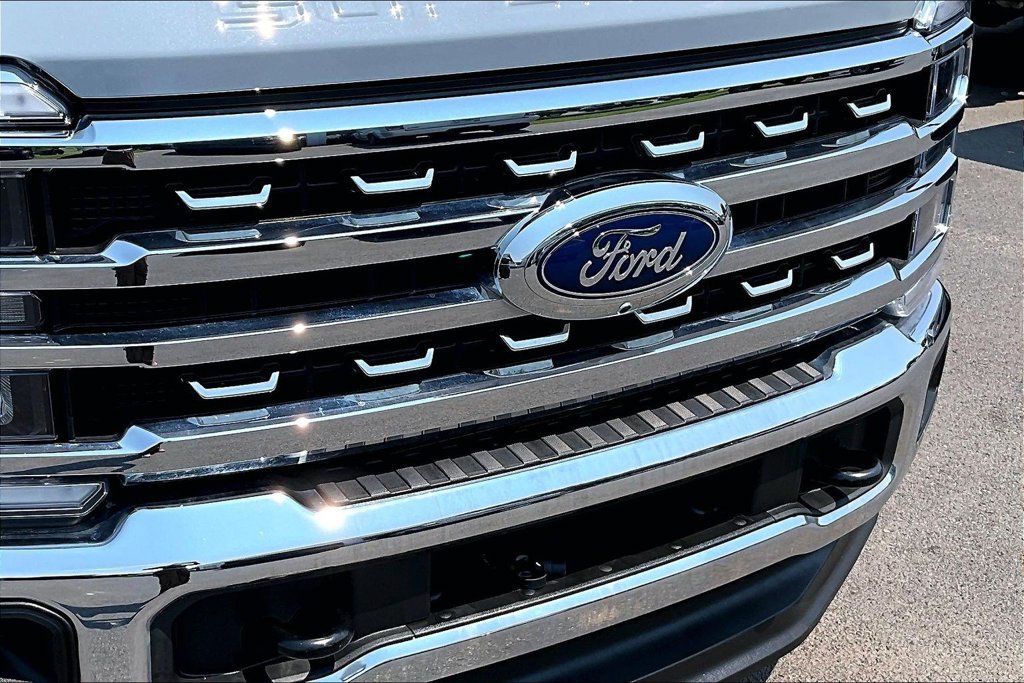 Used 2024 Ford F250 Lariat AWD/4WD image 35