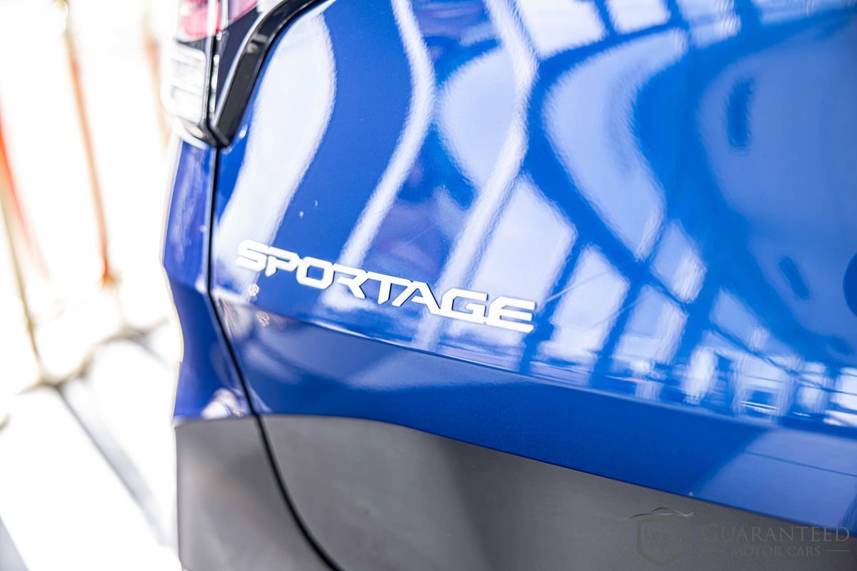 Used 2023 Kia Sportage EX FWD image 13