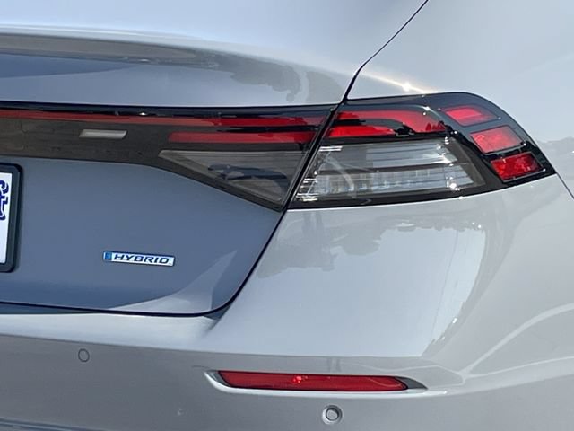 Used 2023 Honda Accord EX-L image 6