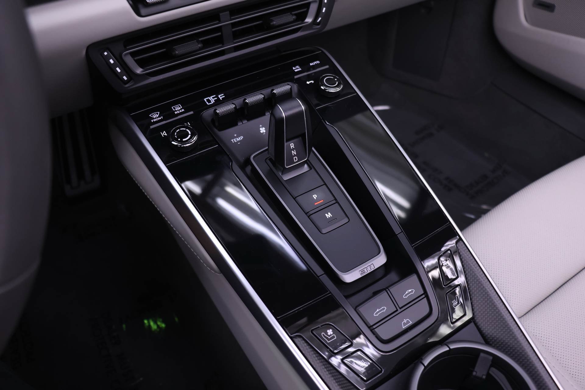 Certified 2022 Porsche 911 Turbo S AWD/4WD image 15